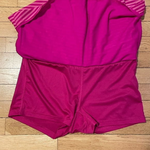 Title Nine Hot Pink Striped Women's Skort Size M - Picture 6 of 9